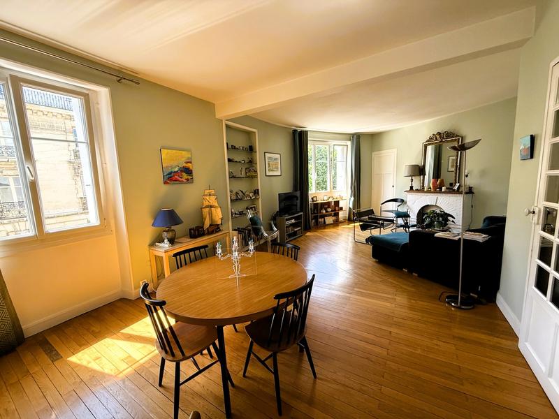 Appartement - 104 m² - 5 pièces