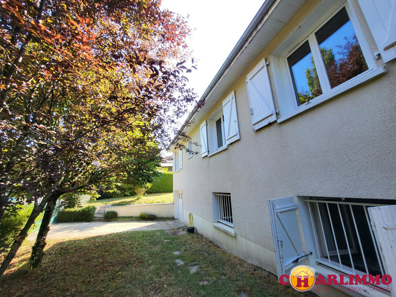 Maison traditionnelle - 92 m² - 5 pièces