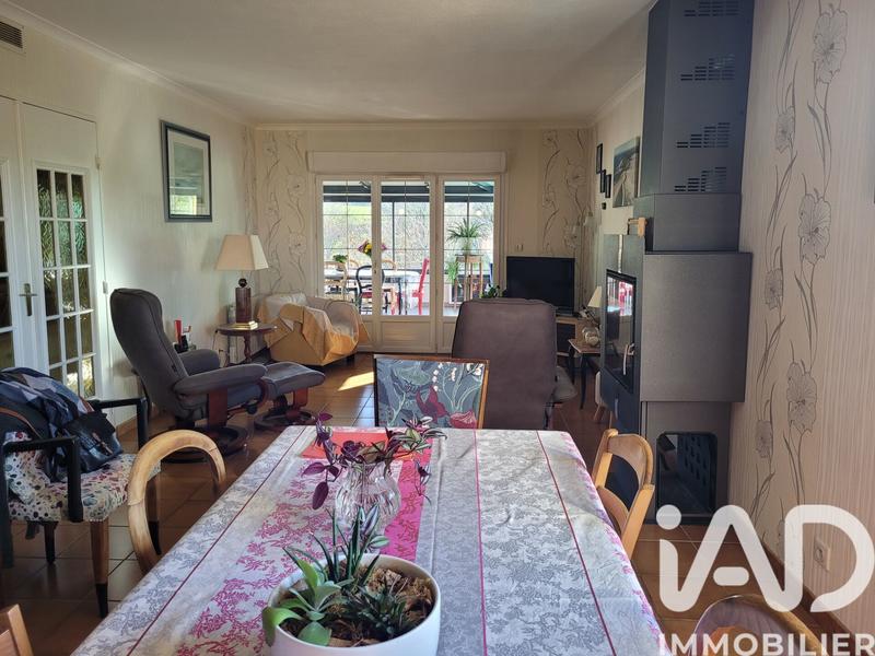 Maison - 176 m² - 7 pièces