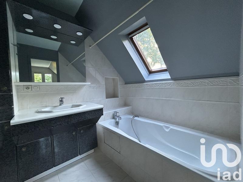 Maison - 147 m² - 6 pièces