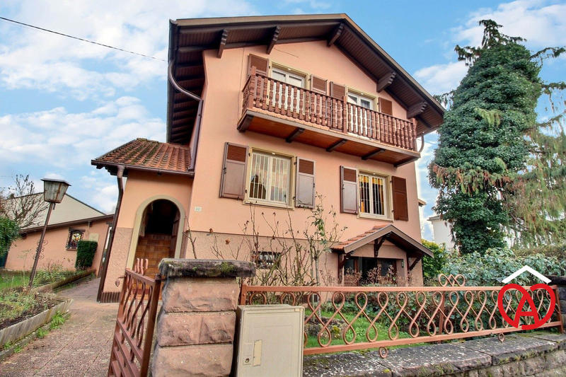 Maison - 111 m² - 6 pièces