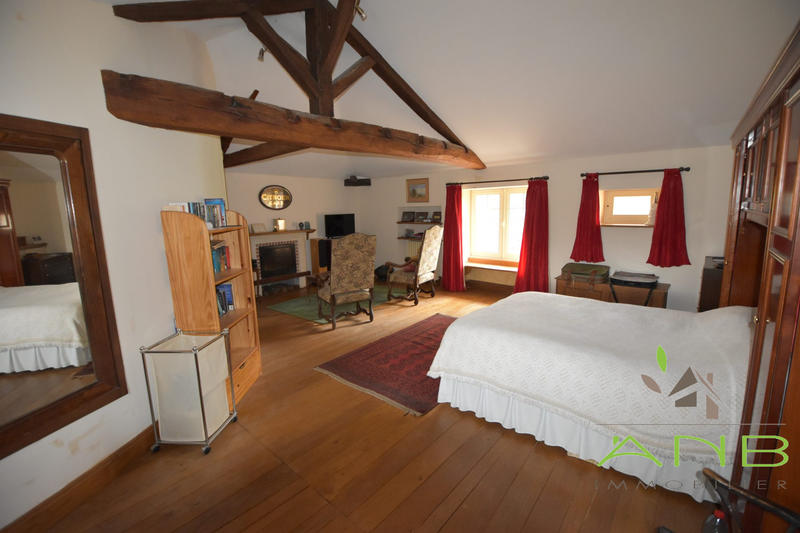 Maison - 286 m² - 6 pièces