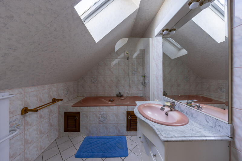 Maison - 133 m² - 6 pièces