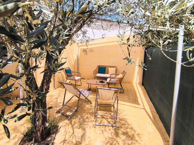 Maison - 250 m² - 11 pièces