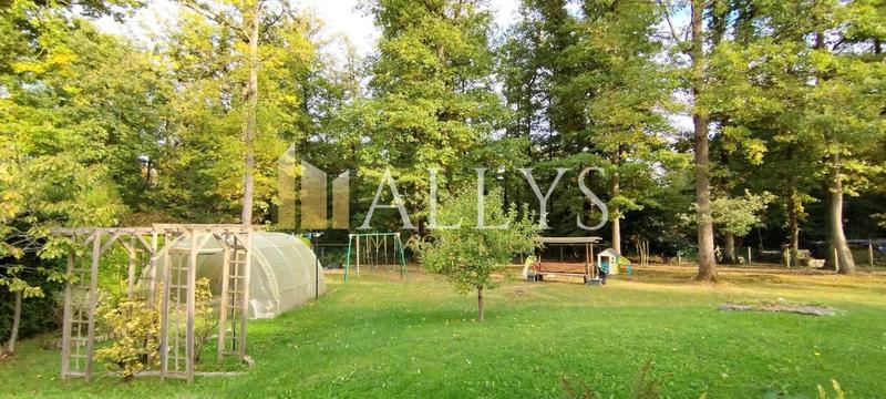 Maison - 165 m² - 8 pièces