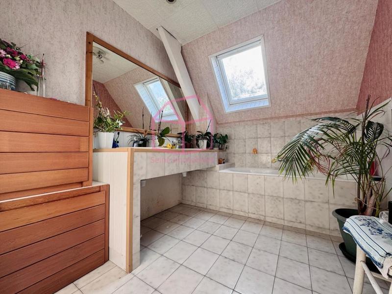 Maison - 140 m² - 7 pièces