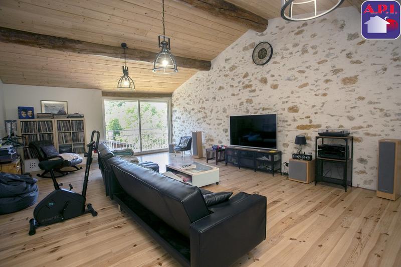 Propriété - 282 m² - 12 pièces