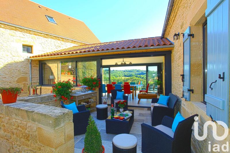 Maison - 760 m² - 21 pièces