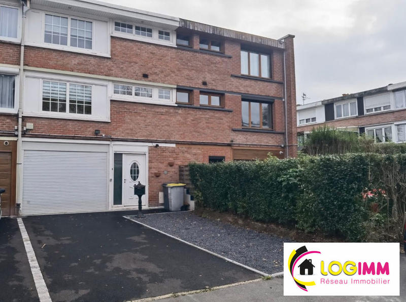 Maison - 102 m² - 7 pièces