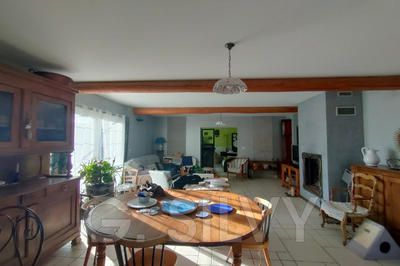 Maison - 102 m² - 4 pièces