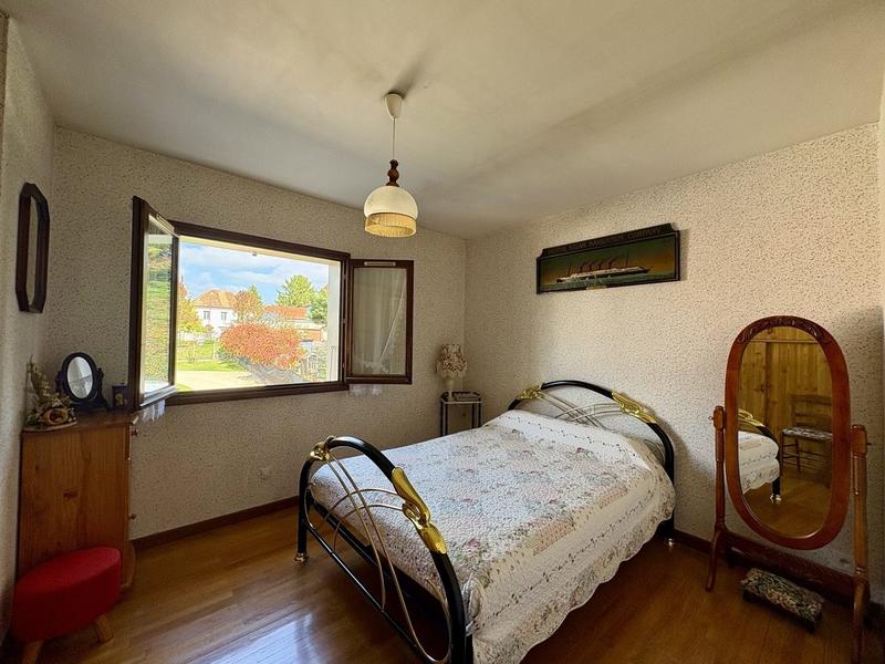 Maison traditionnelle - 120 m² - 5 pièces