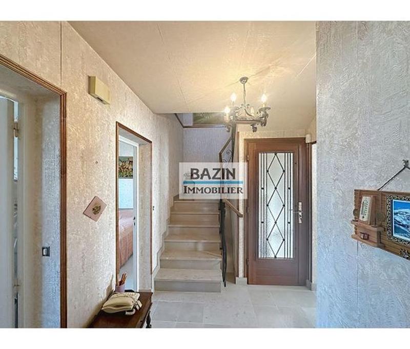 Maison traditionnelle - 106 m² - 5 pièces