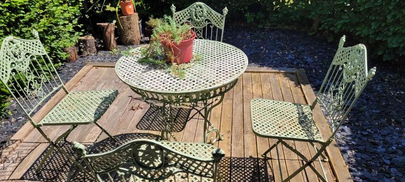 Propriété - 221 m² - 9 pièces