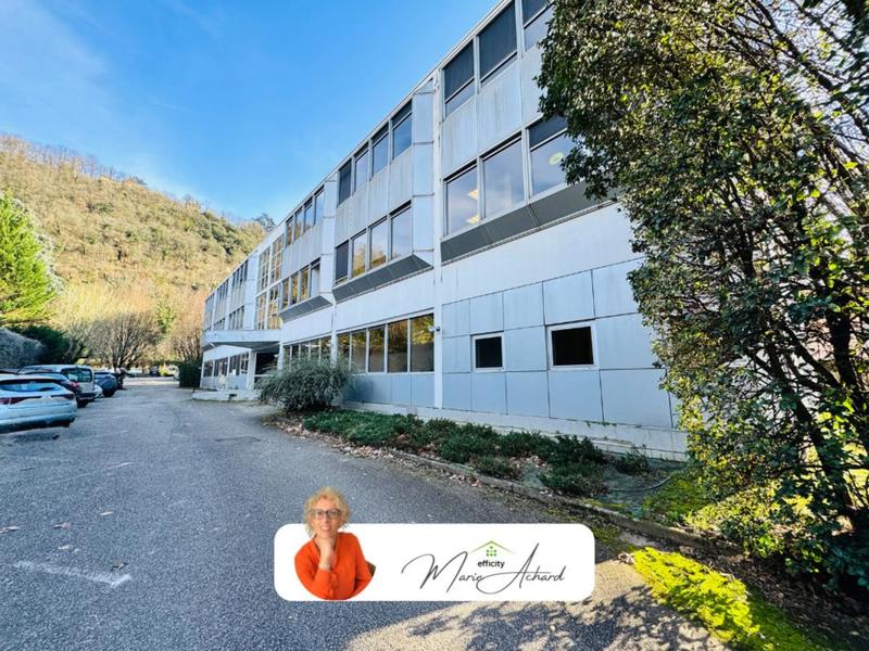 Bureau - 12 m² - 1 pièce