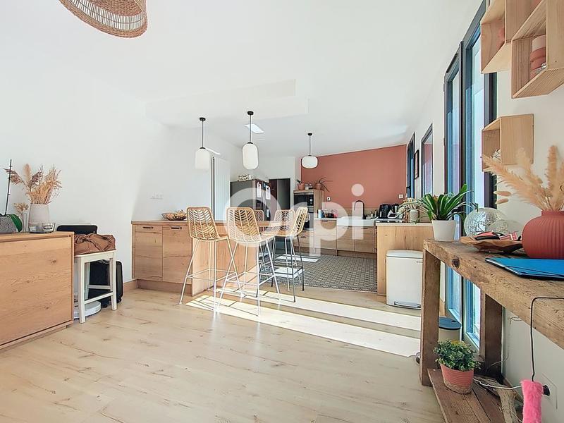 Maison - 198 m² - 5 pièces