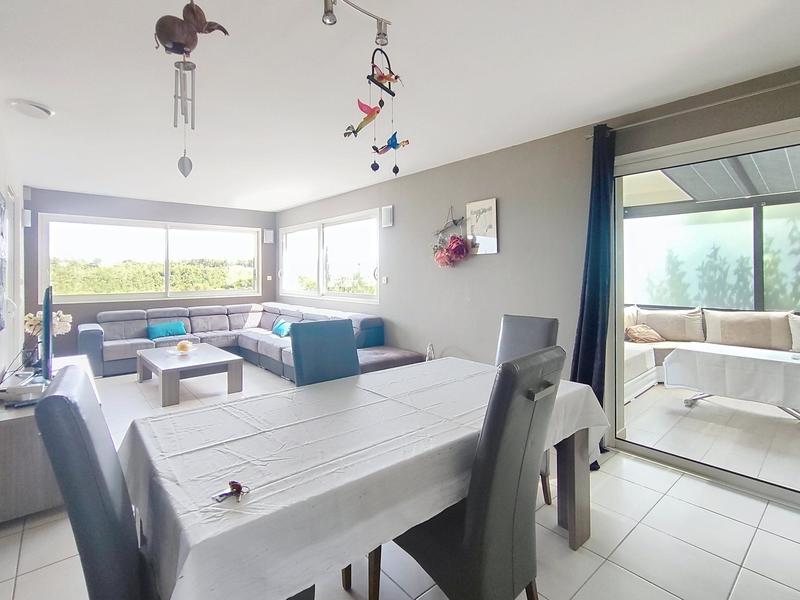Maison - 228 m² - 9 pièces