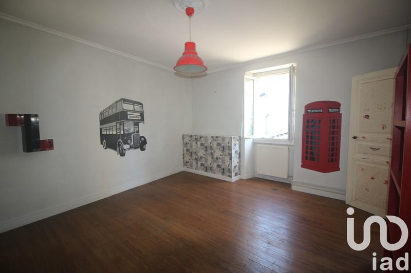 Maison - 209 m² - 8 pièces