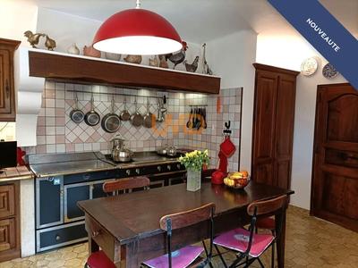 Propriété - 165 m² - 6 pièces