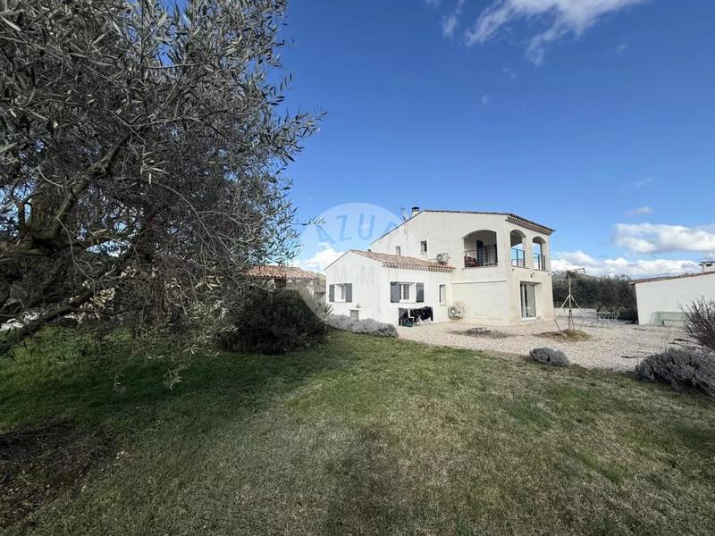 Maison - 125 m² - 5 pièces