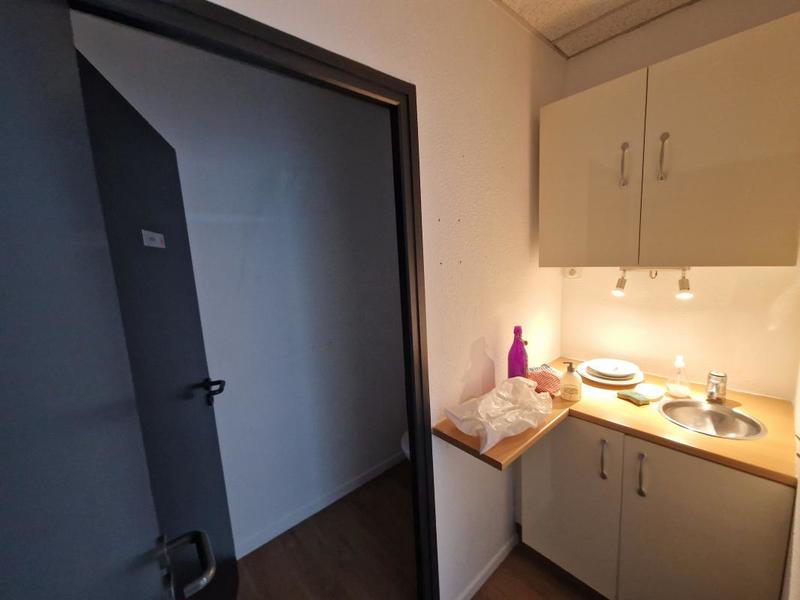 Bureau - 77 m² - 2 pièces