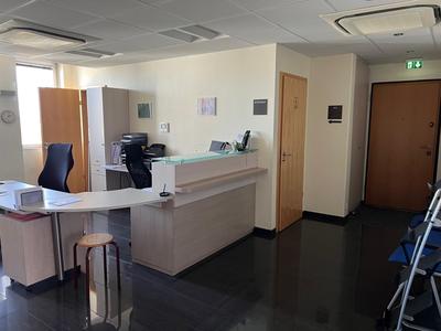 Local commercial - 109 m² - 5 pièces