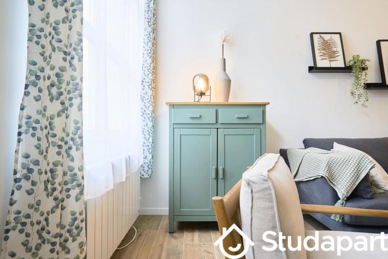 Chambre - 13 m² - 1 pièce