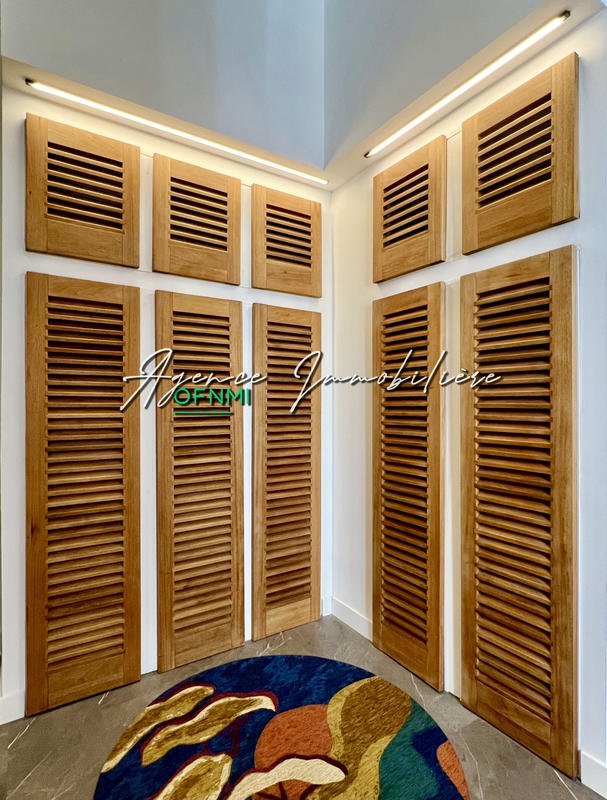 Appartement - 110 m² - 4 pièces