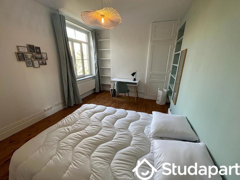 Chambre - 11 m² - 1 pièce