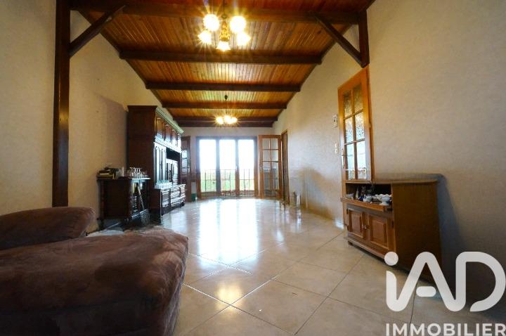 Maison - 144 m² - 8 pièces