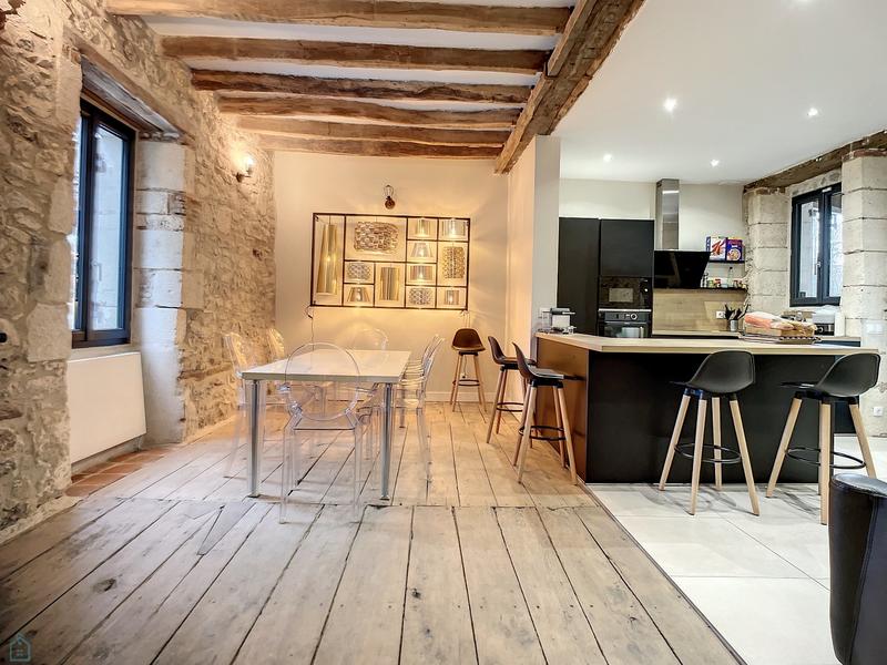 Maison - 163 m² - 5 pièces