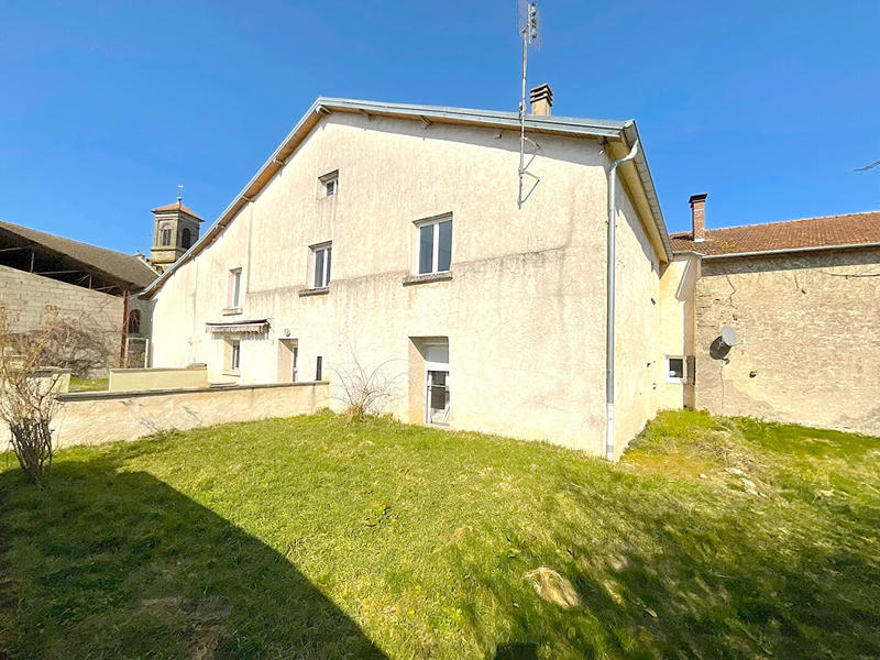 Maison - 220 m² - 7 pièces