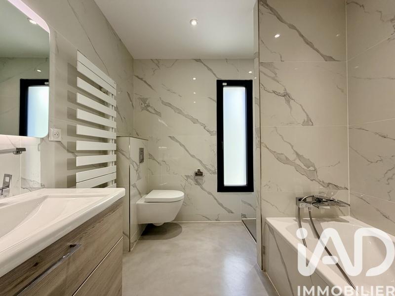 Maison - 177 m² - 6 pièces