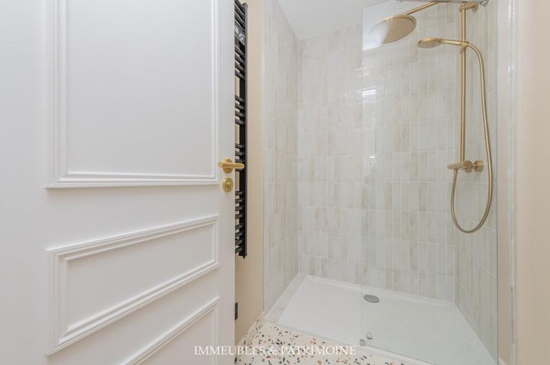 Appartement - 97 m² - 3 pièces