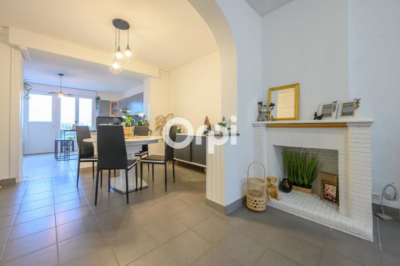 Maison - 94 m² - 4 pièces