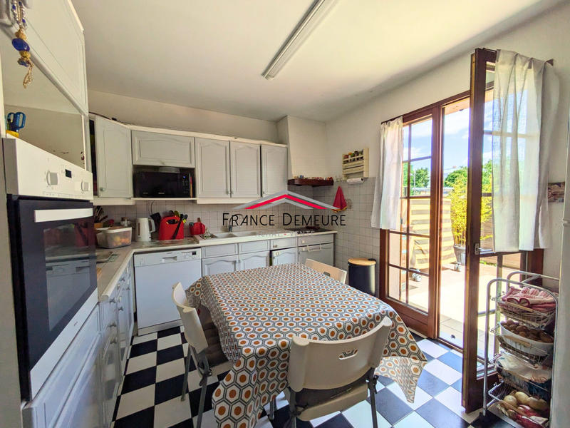 Maison - 100 m² - 6 pièces