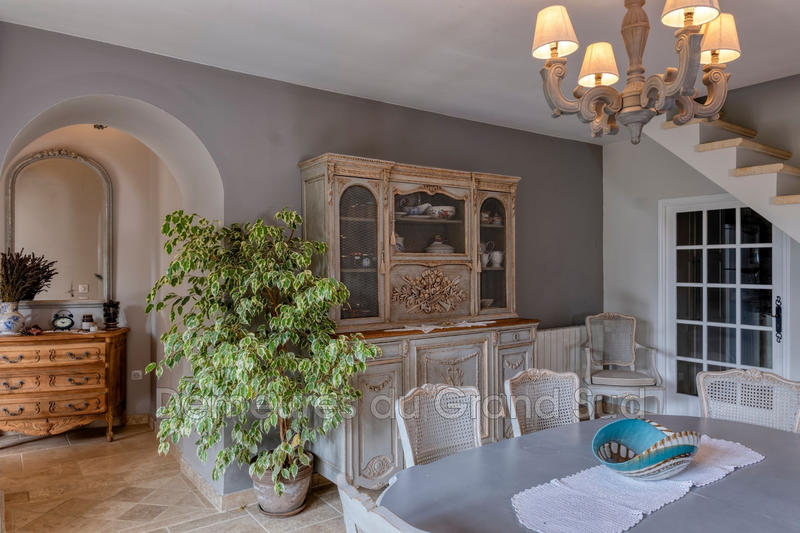 Bastide - 370 m² - 11 pièces