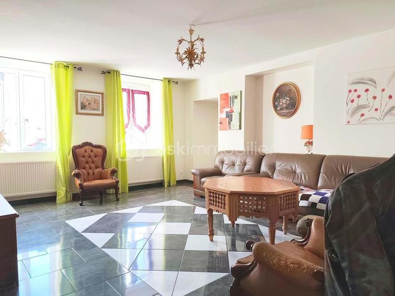 Appartement - 102 m² - 4 pièces