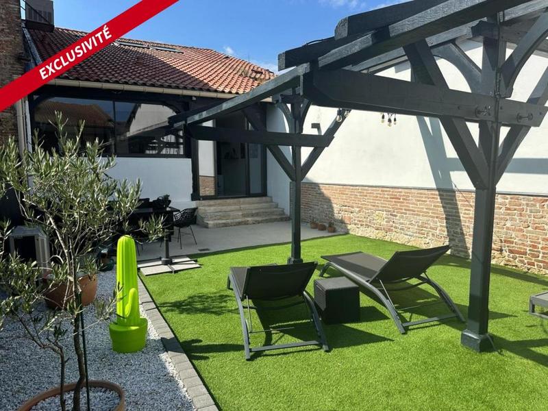 Maison - 230 m² - 3 pièces