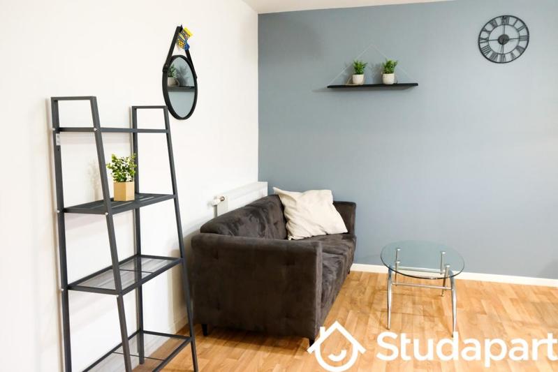 Chambre - 12 m² - 1 pièce