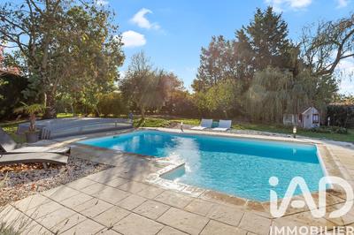 Maison - 138 m² - 5 pièces