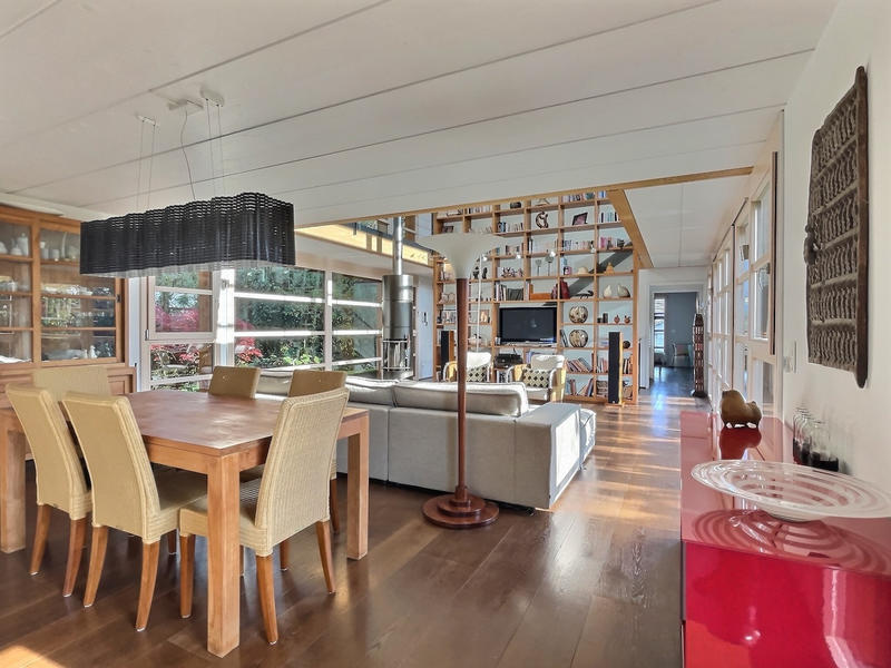 Propriété - 246 m² - 8 pièces