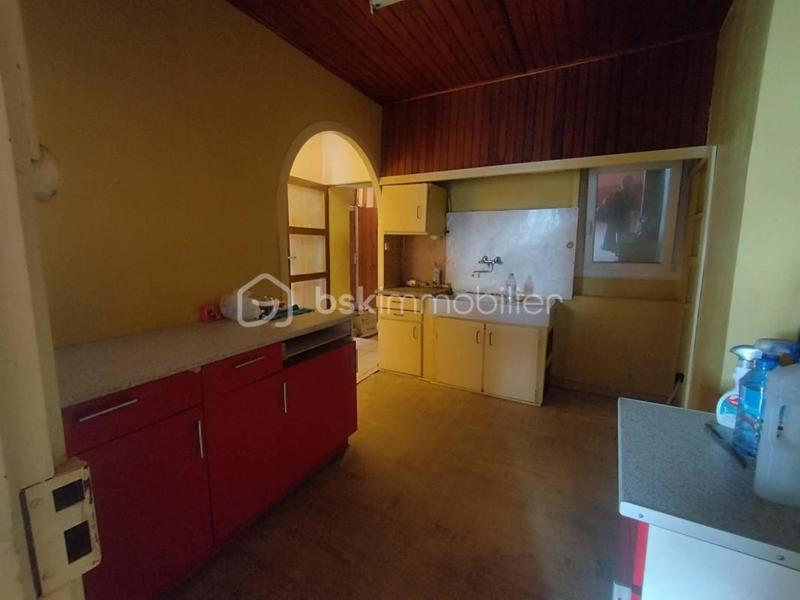 Maison de village - 300 m² - 11 pièces