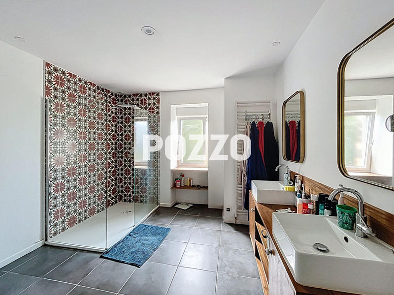 Maison - 162 m² - 5 pièces