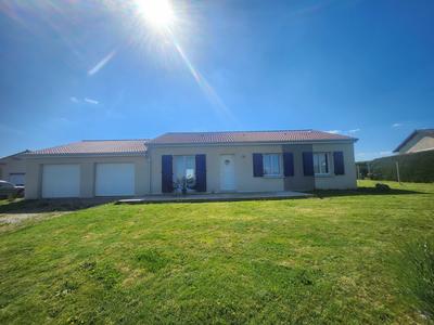 Maison - 88 m² - 5 pièces