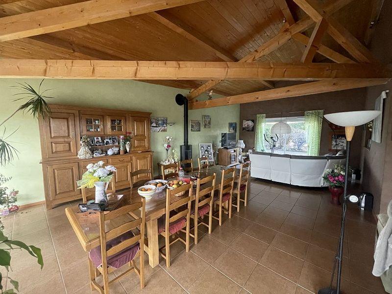 Maison traditionnelle - 143 m² - 6 pièces