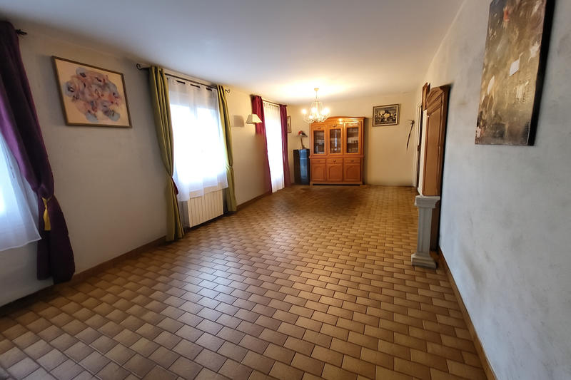 Maison - 90 m² - 5 pièces