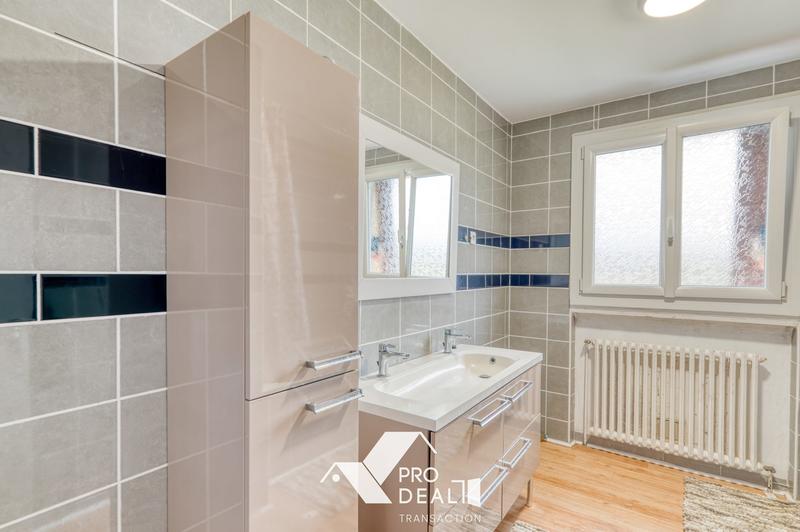 Appartement - 106 m² - 4 pièces