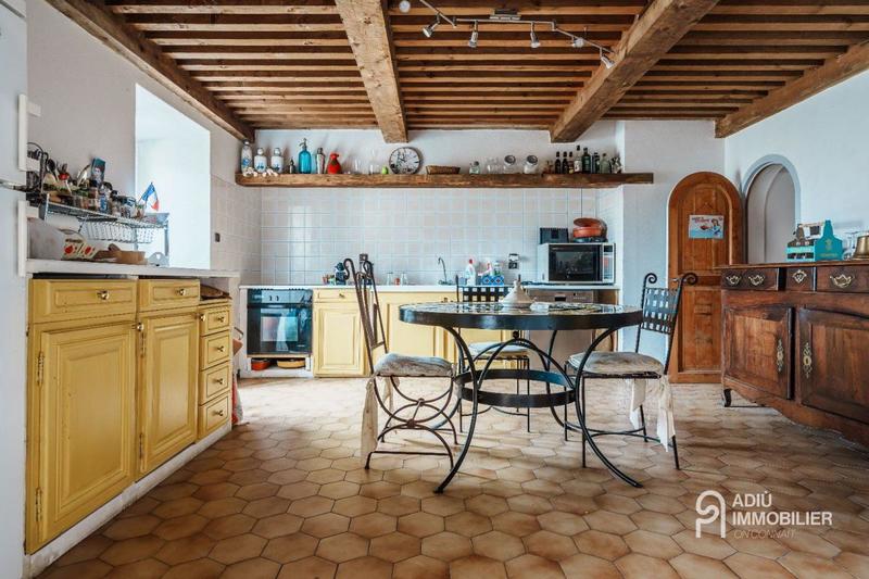Maison de ville - 234 m² - 8 pièces