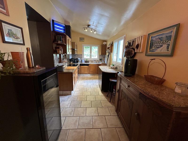 Maison traditionnelle - 113 m² - 7 pièces