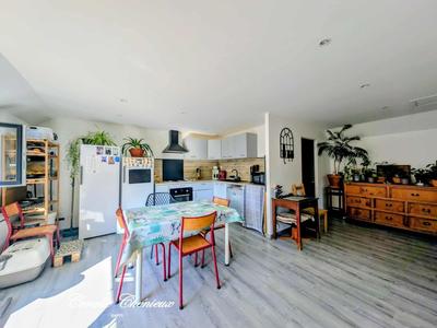 Maison - 145 m² - 7 pièces